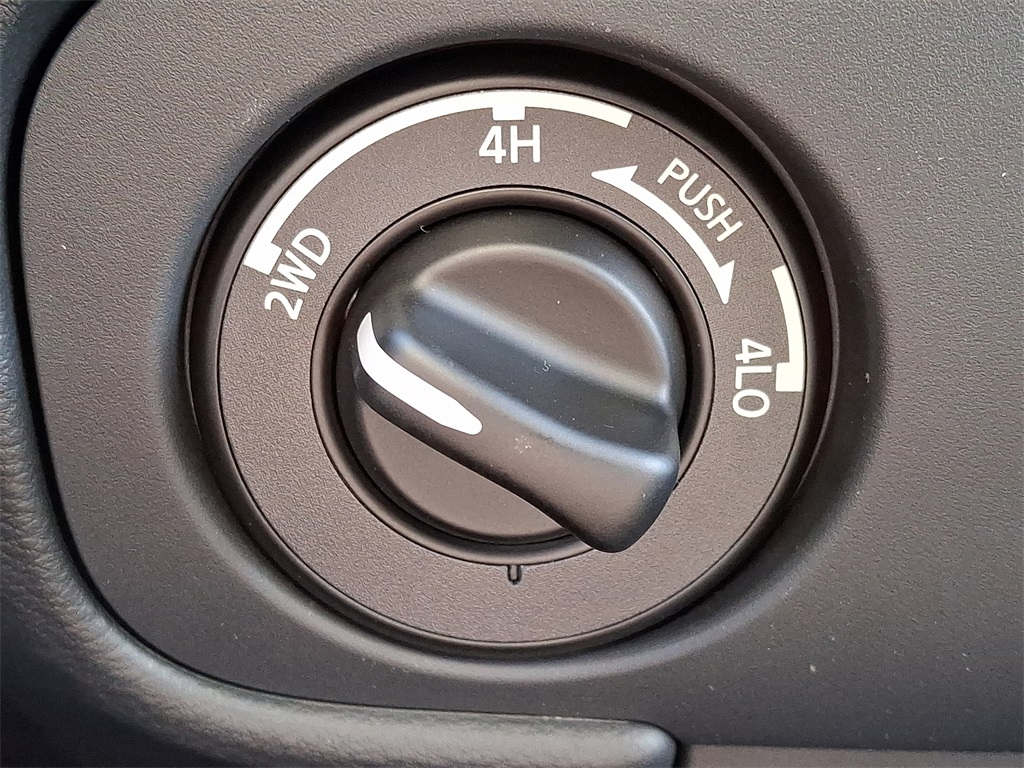 2026 Nissan Frontier SV - Photo 15