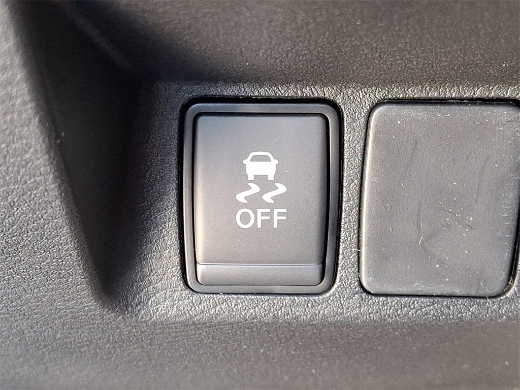 2026 Nissan Frontier SV - Photo 17