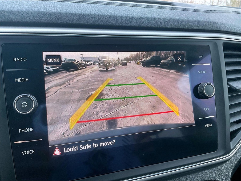 2018 Volkswagen Atlas 3.6L V6 SE - Photo 19