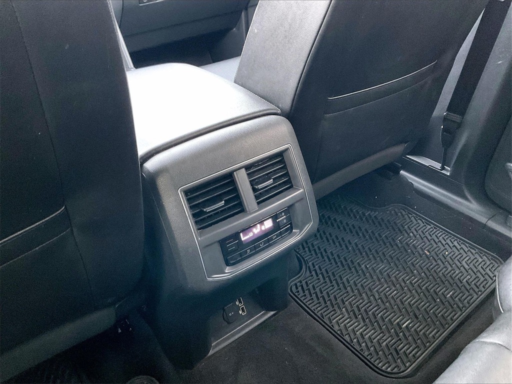 2018 Volkswagen Atlas 3.6L V6 SE - Photo 27