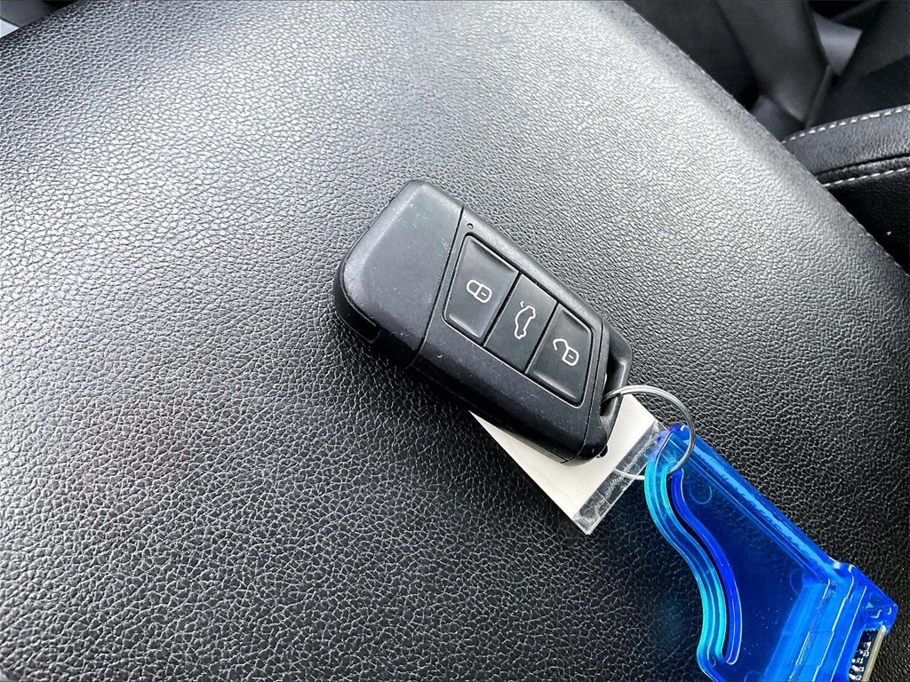 2018 Volkswagen Atlas 3.6L V6 SE - Photo 29