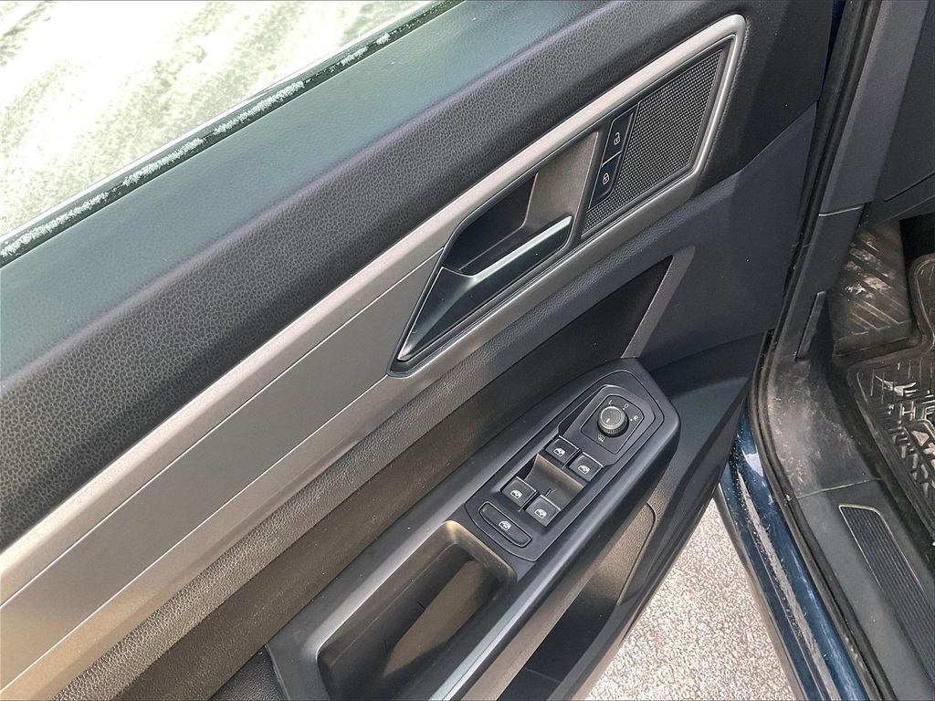 2018 Volkswagen Atlas 3.6L V6 SE - Photo 38