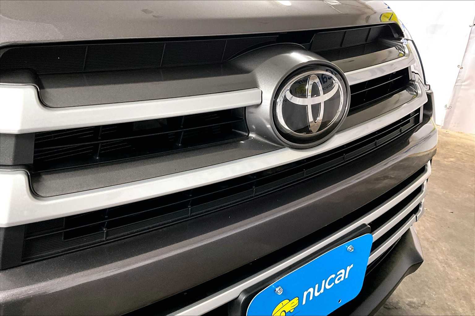 2018 Toyota Highlander LE - Photo 32