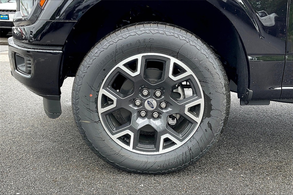 2025 Ford F-150 STX - Photo 8