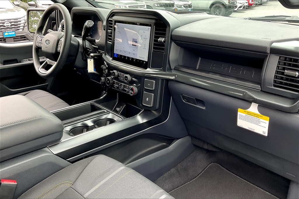 2025 Ford F-150 STX - Photo 10
