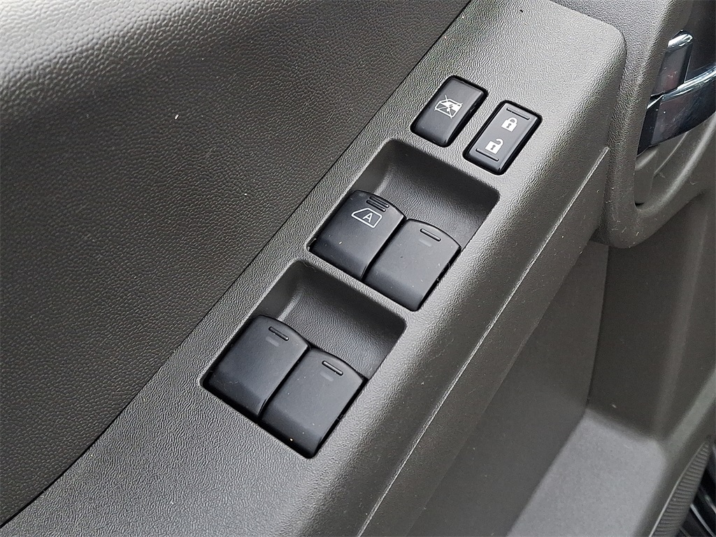 2010 Nissan Xterra Off-Road - Photo 14