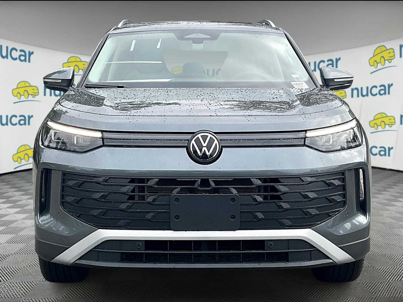 2025 Volkswagen Tiguan SE - Photo 3