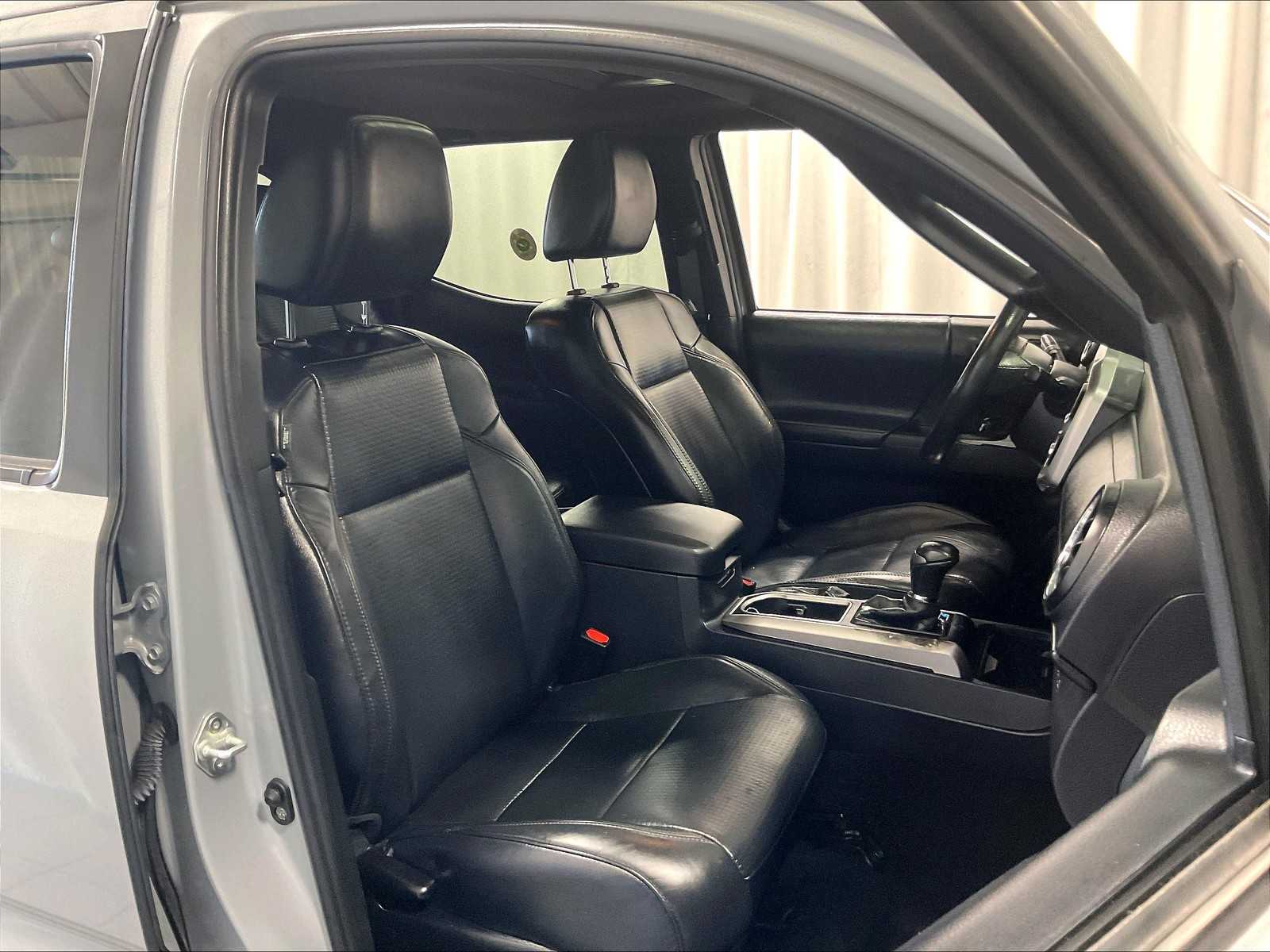 2021 Toyota Tacoma Limited - Photo 11
