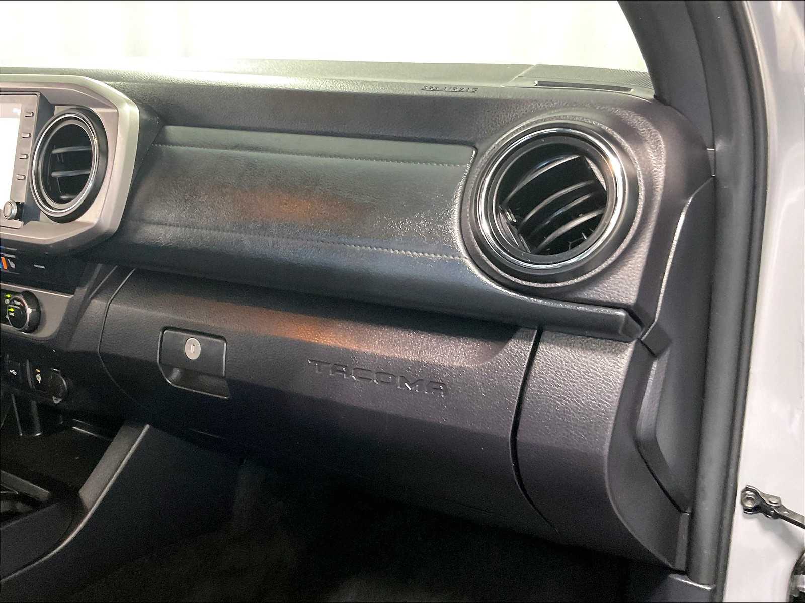2021 Toyota Tacoma Limited - Photo 13