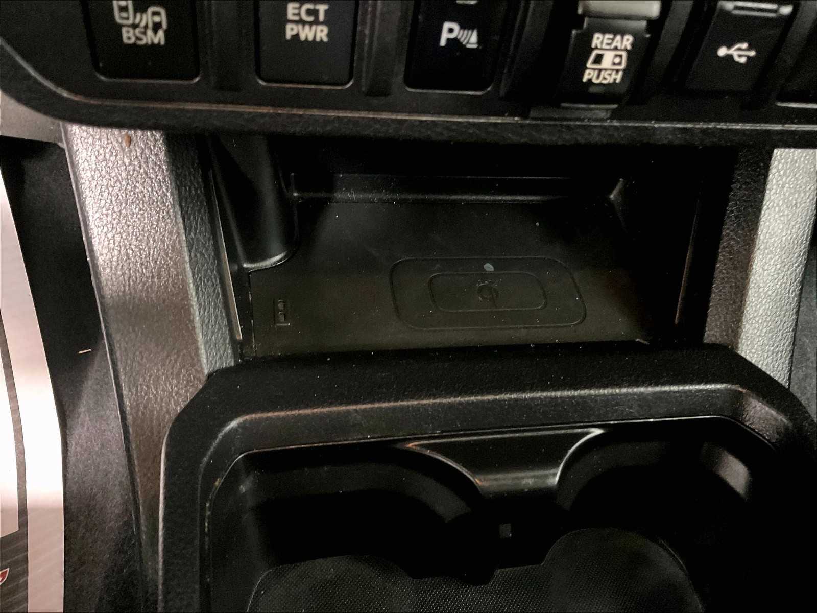 2021 Toyota Tacoma Limited - Photo 27