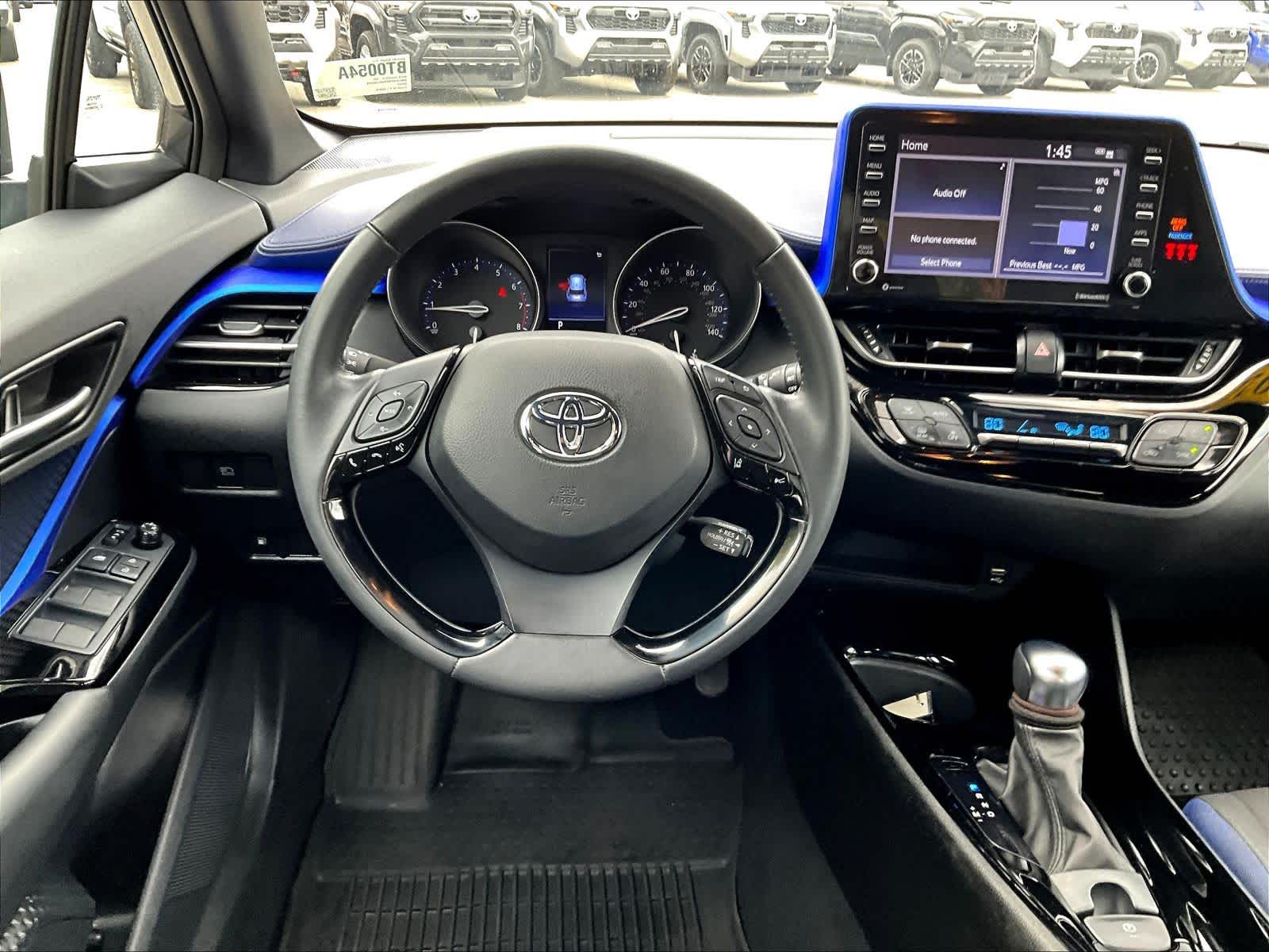 2022 Toyota C-HR XLE - Photo 17