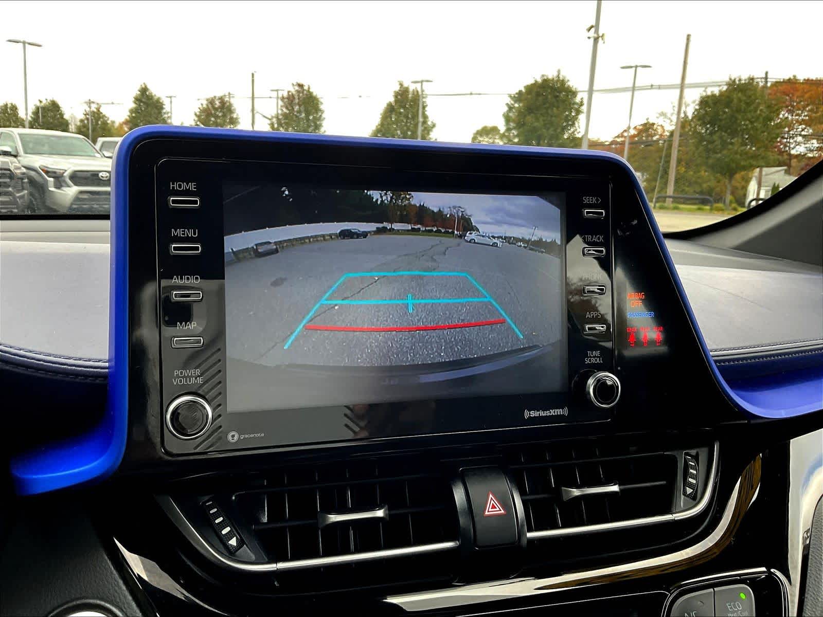 2022 Toyota C-HR XLE - Photo 19