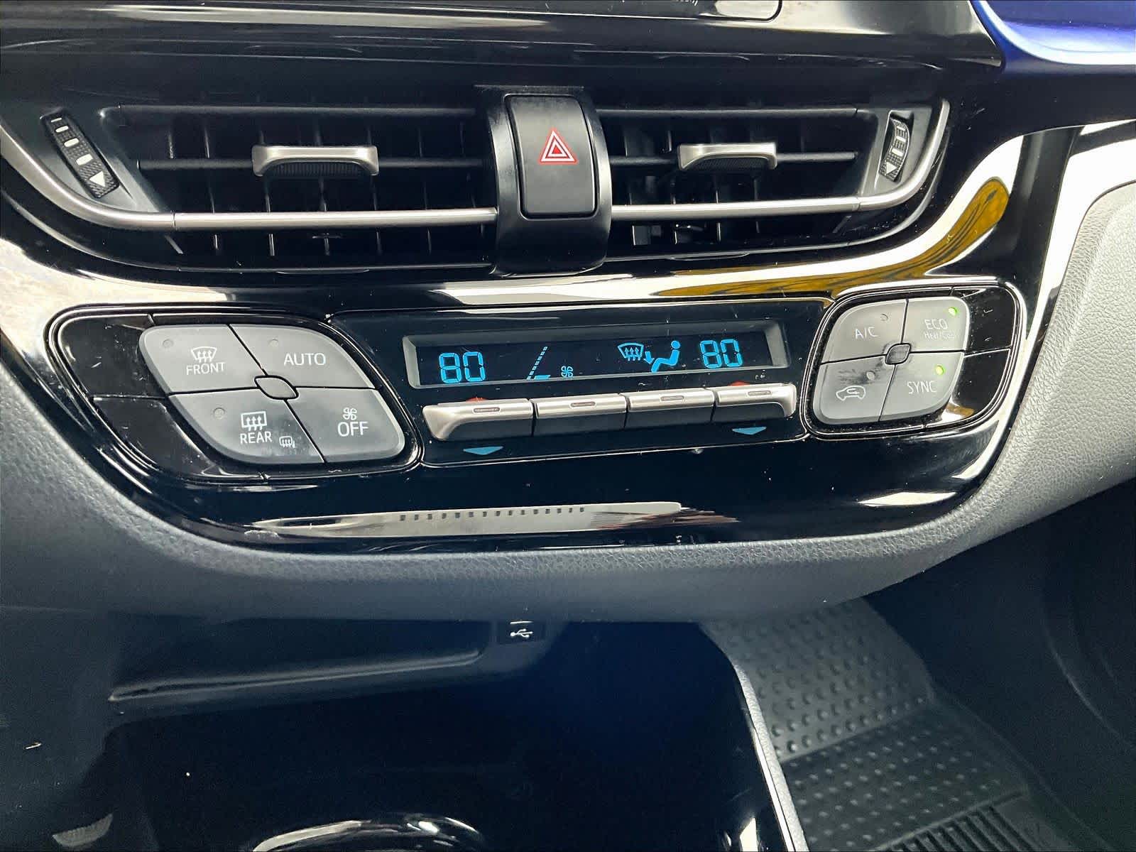 2022 Toyota C-HR XLE - Photo 26