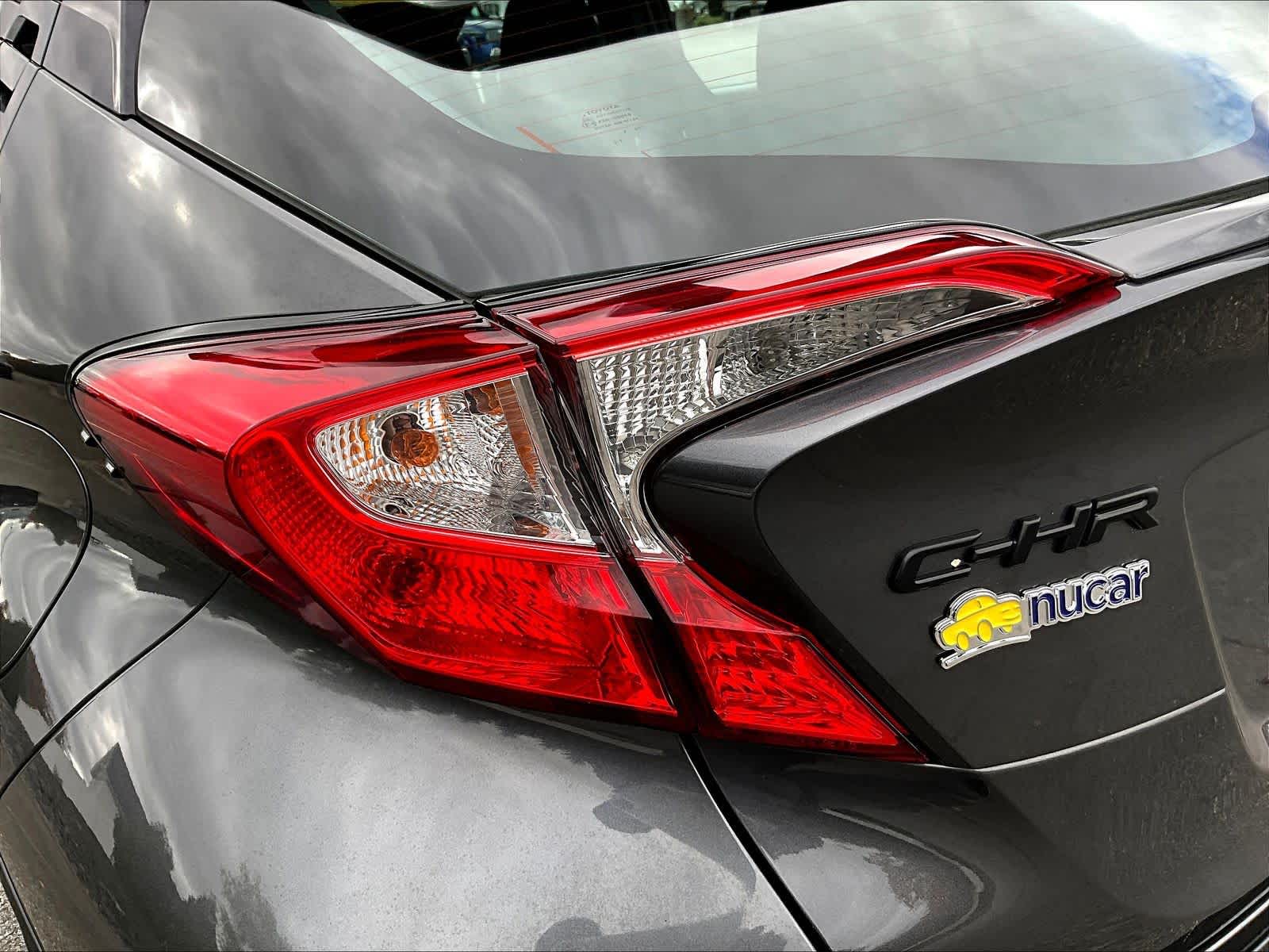 2022 Toyota C-HR XLE - Photo 32