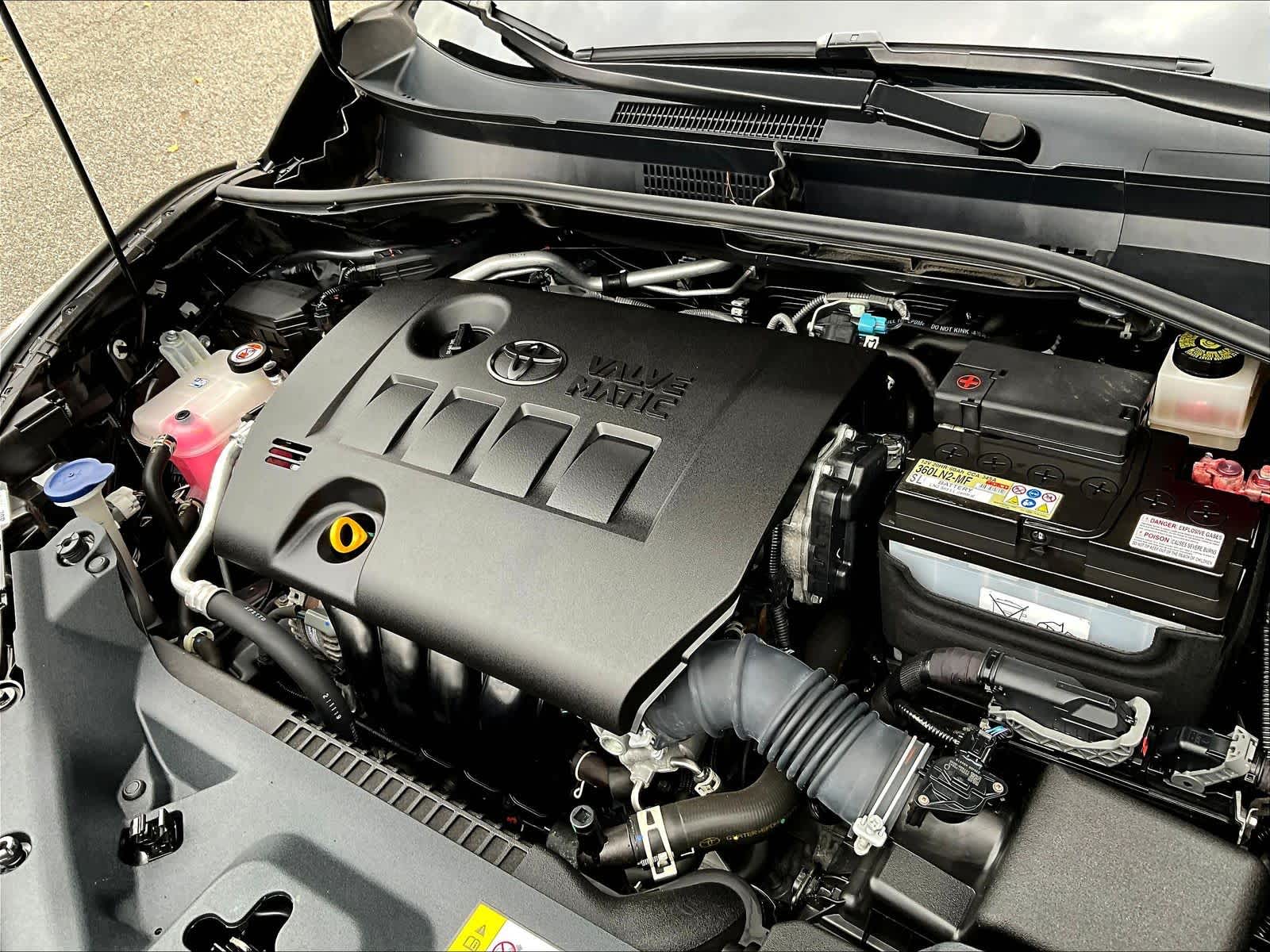 2022 Toyota C-HR XLE - Photo 33