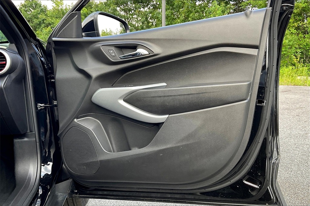 2024 Chevrolet Trax 1RS - Photo 11