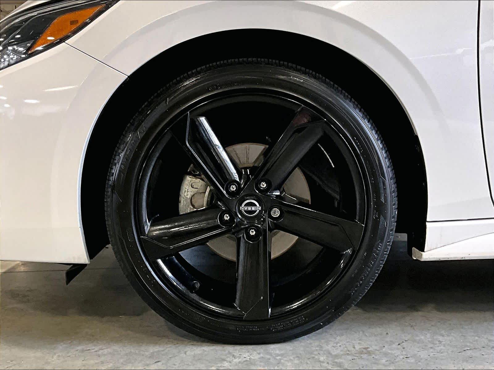 2024 Nissan Sentra SR - Photo 7