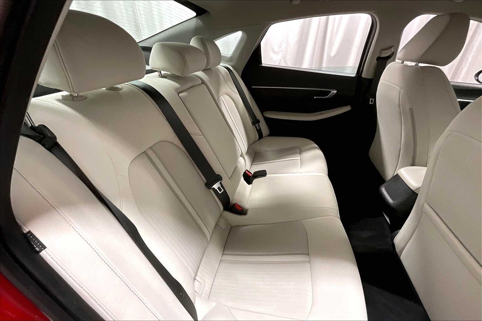 2023 Hyundai Sonata SEL - Photo 16