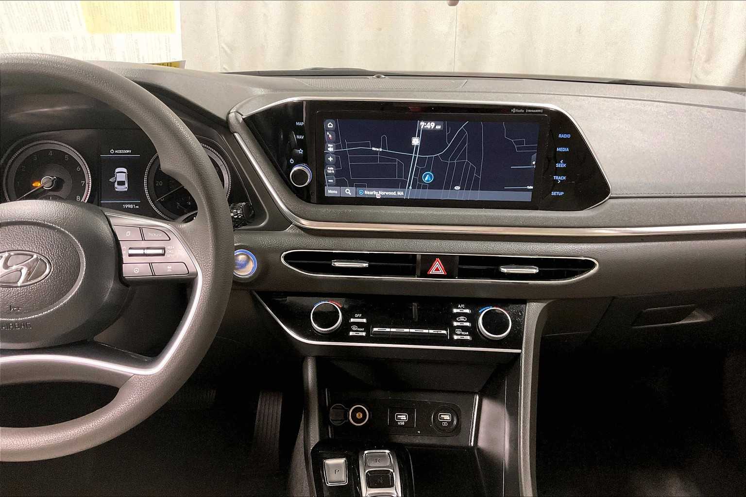2023 Hyundai Sonata SEL - Photo 18