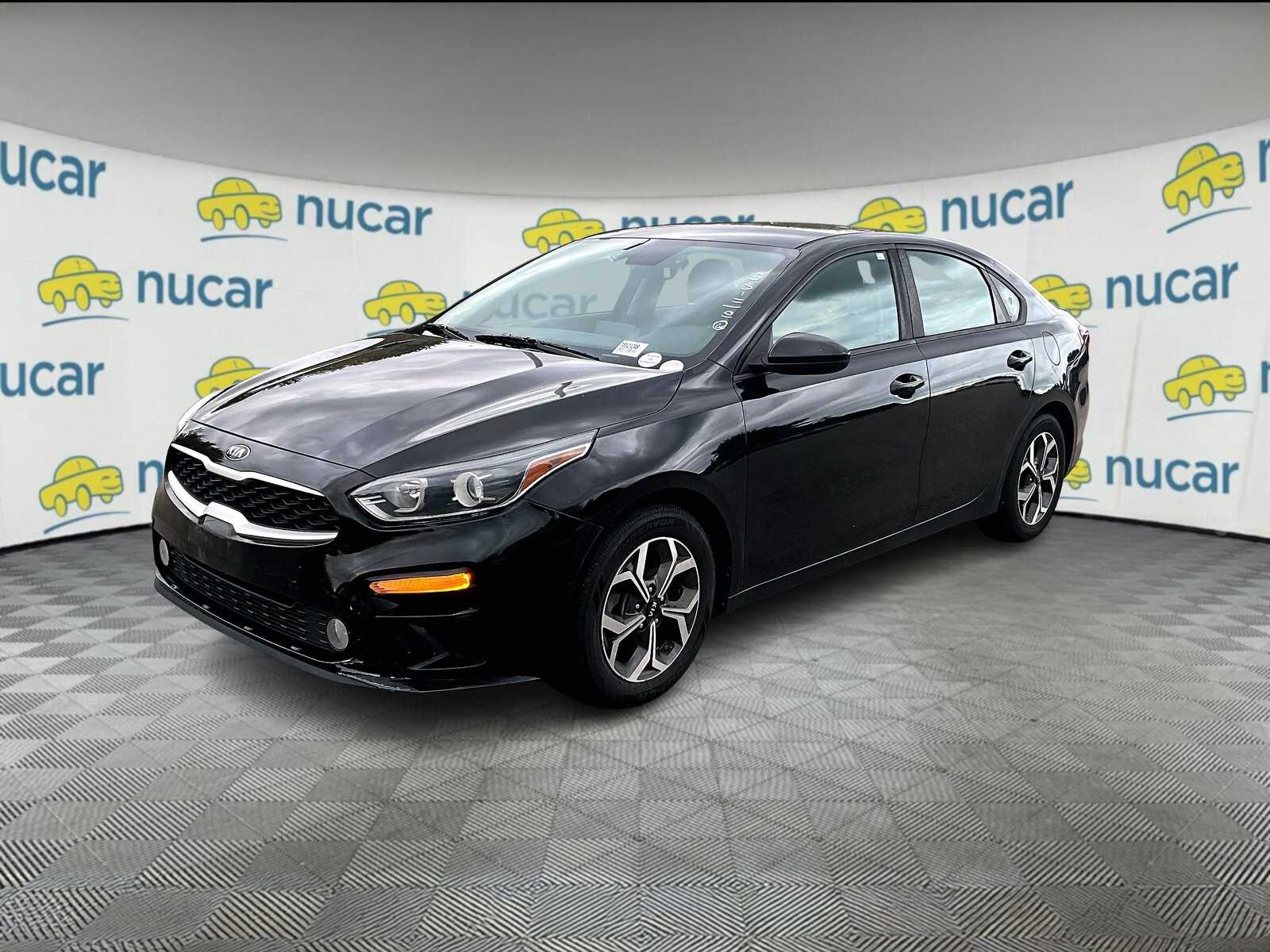 2019 Kia Forte LXS - Photo 2