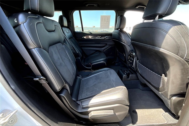 2023 Jeep Grand Cherokee L Altitude - Photo 15