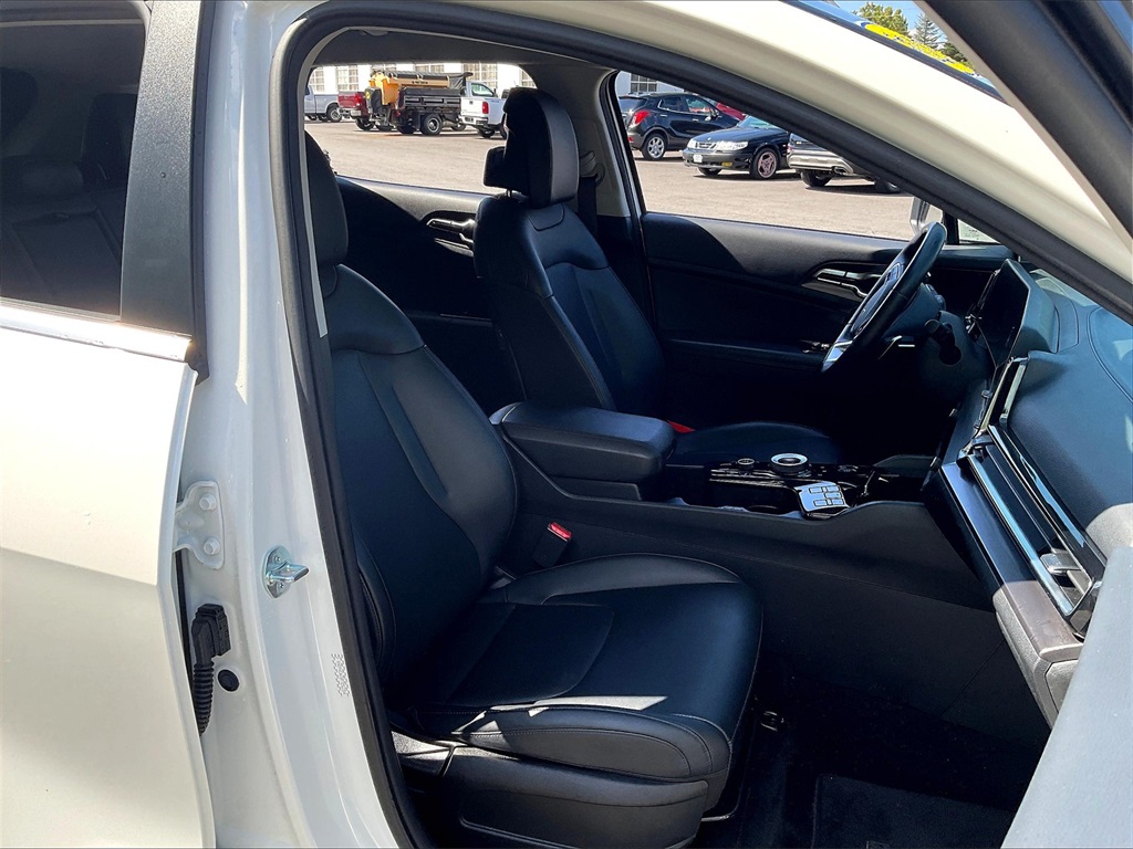 2023 Kia Sportage Hybrid EX - Photo 11