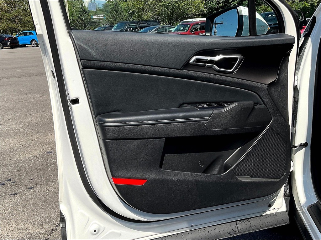 2023 Kia Sportage Hybrid EX - Photo 9