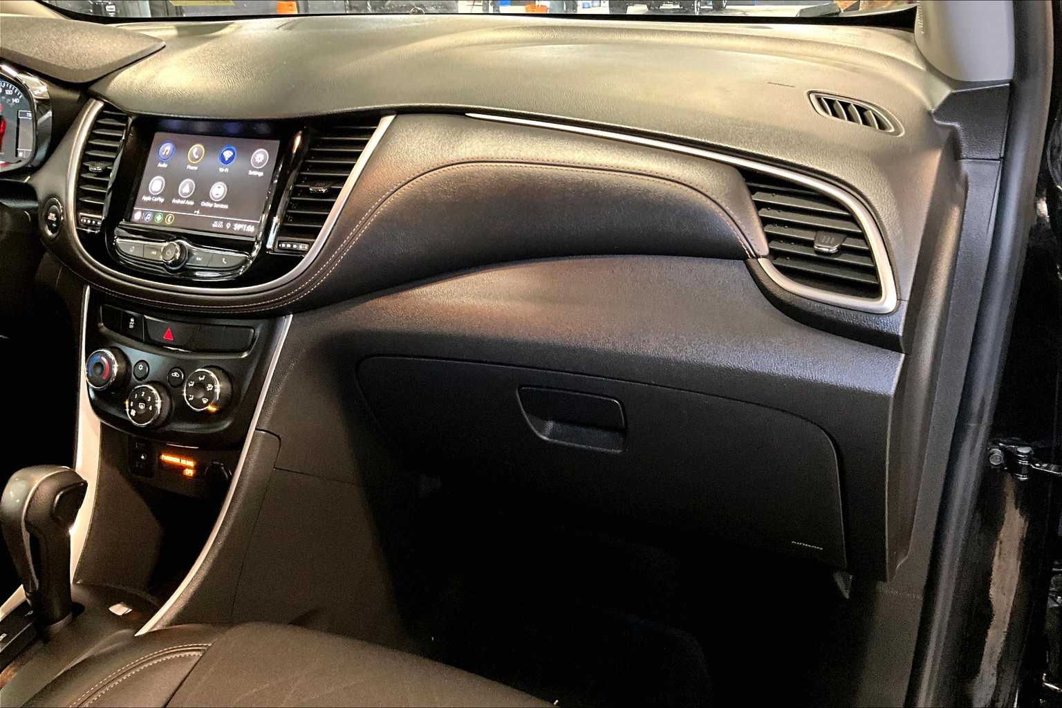2022 Chevrolet Trax LT - Photo 13