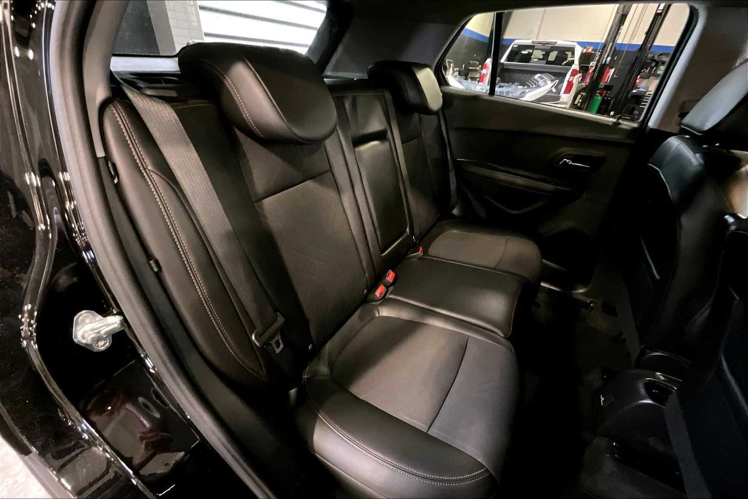 2022 Chevrolet Trax LT - Photo 16