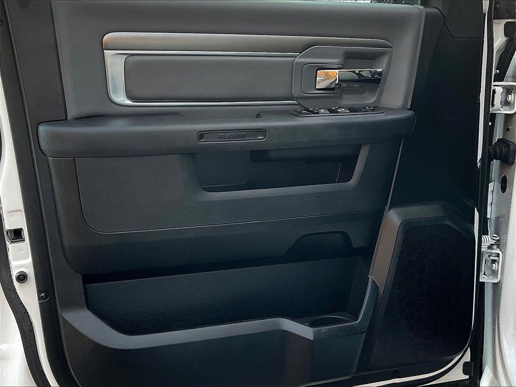 2024 Ram 1500 Classic SLT - Photo 9