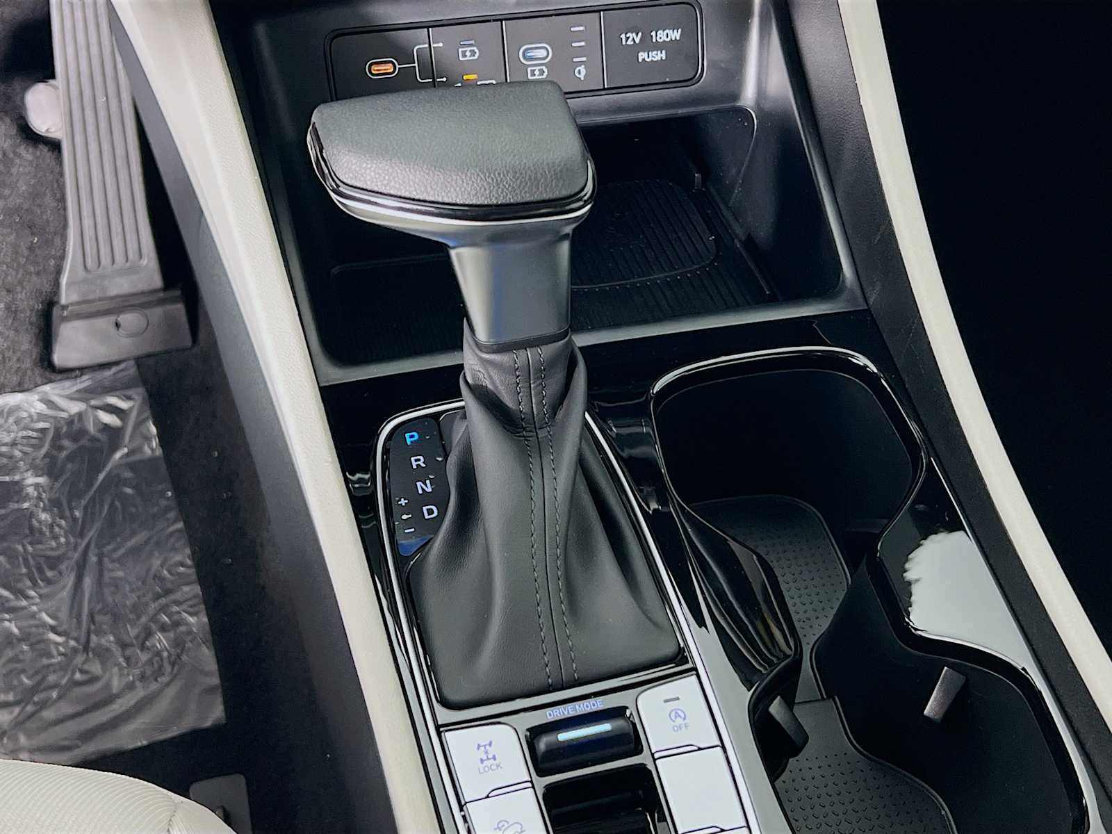 2025 Hyundai Tucson SEL - Photo 11