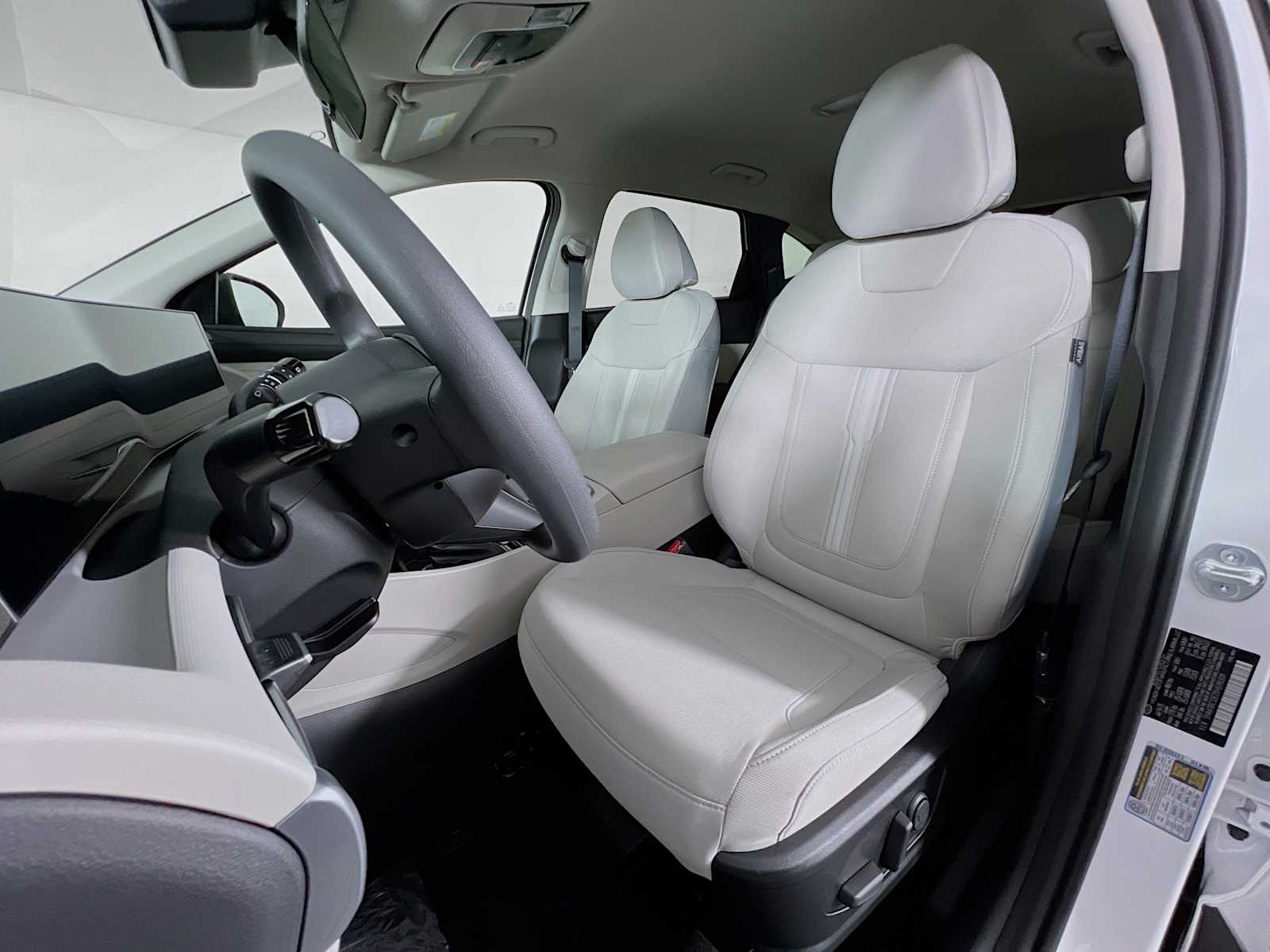 2025 Hyundai Tucson SEL - Photo 12