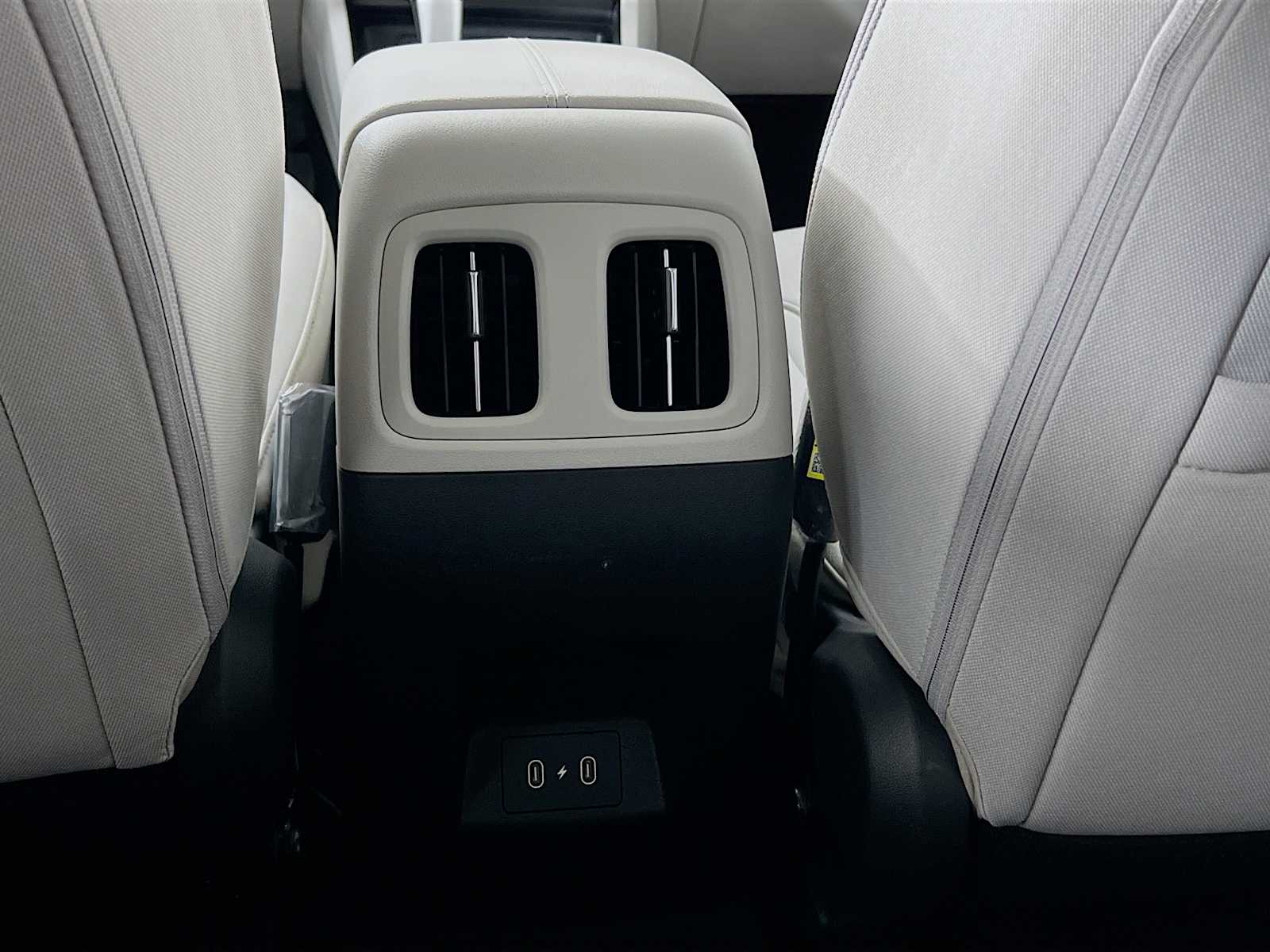 2025 Hyundai Tucson SEL - Photo 14