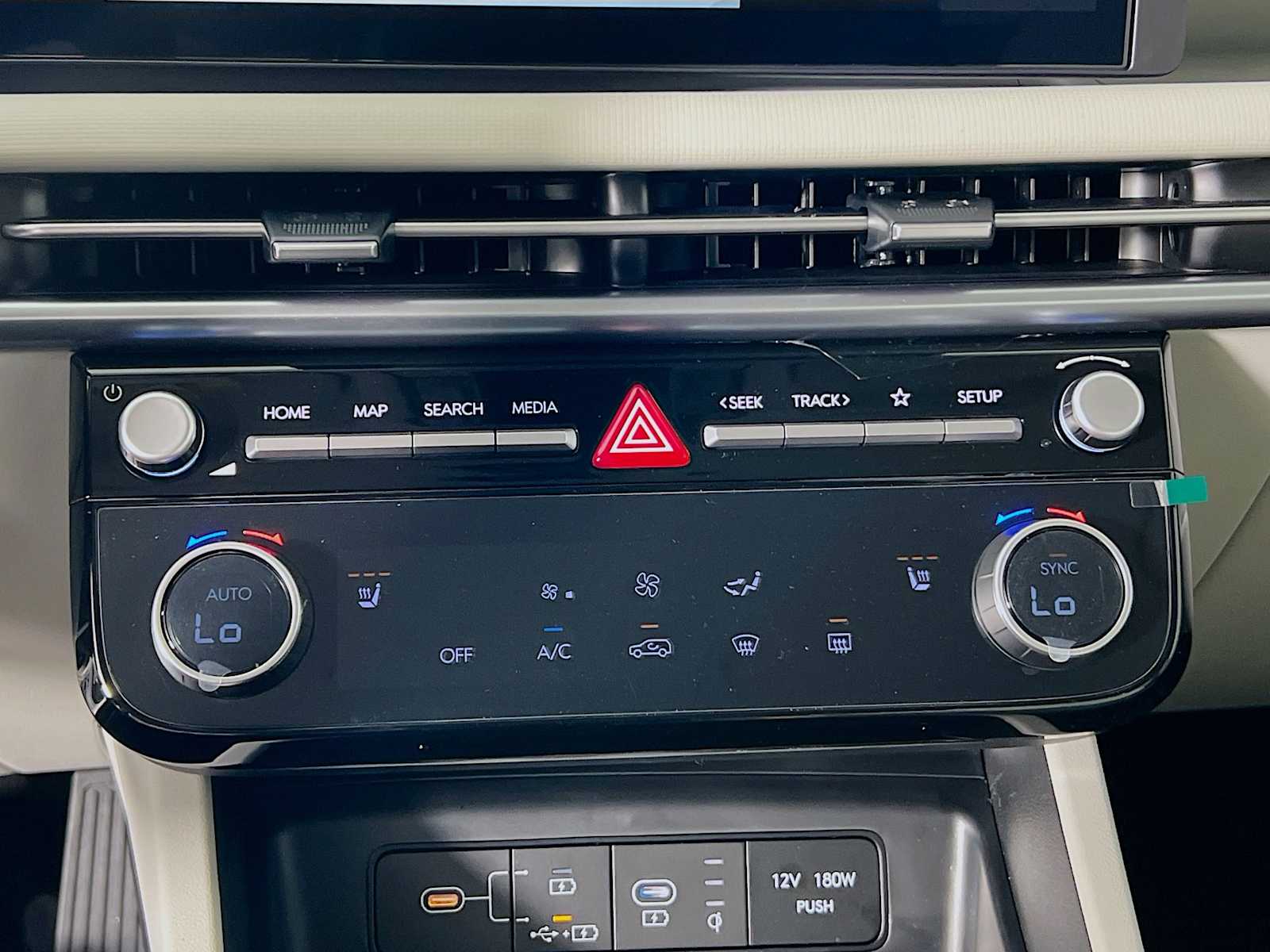 2025 Hyundai Tucson SEL - Photo 10