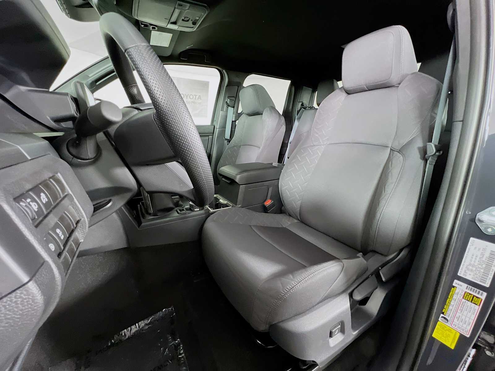 2025 Toyota Tacoma SR - Photo 12