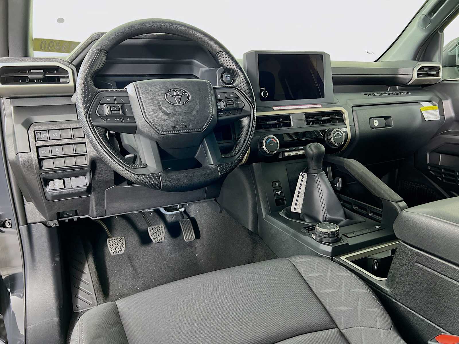 2025 Toyota Tacoma SR - Photo 6