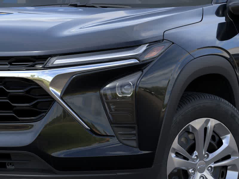 2025 Chevrolet Trax LS - Photo 10