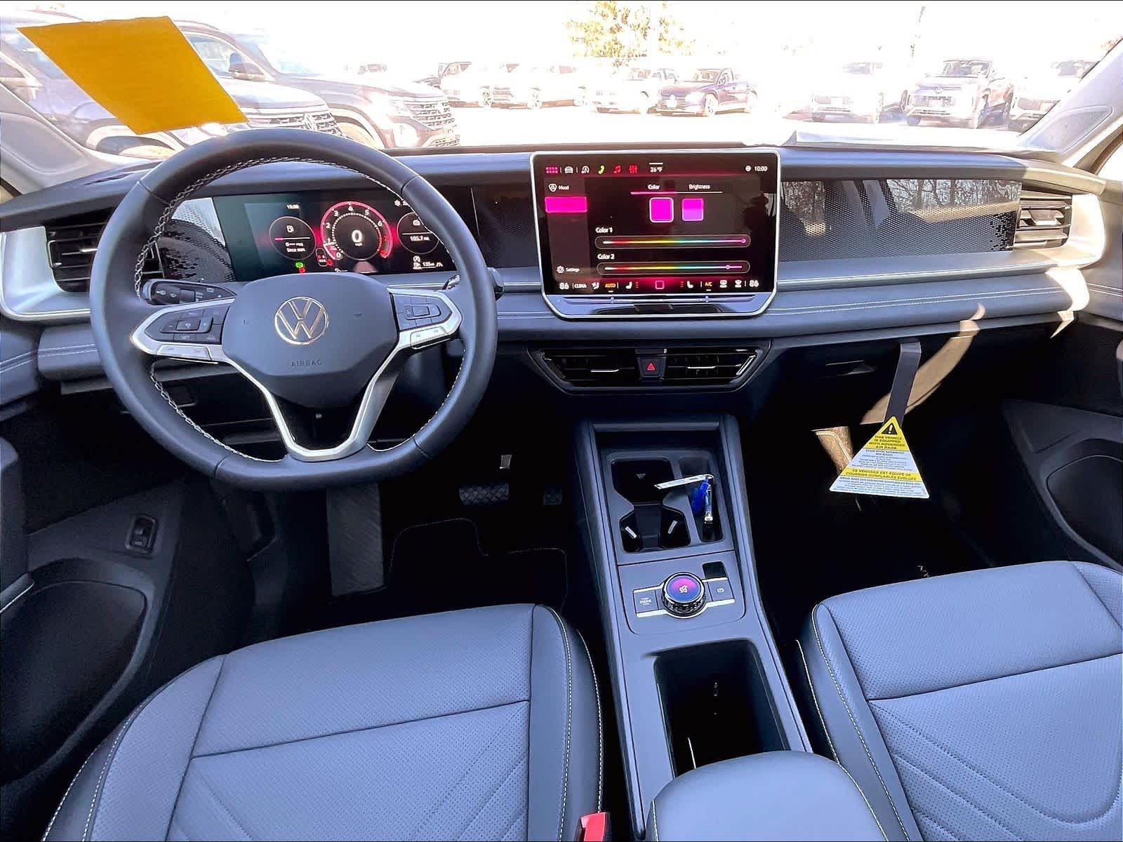 2026 Volkswagen Tiguan SE - Photo 12