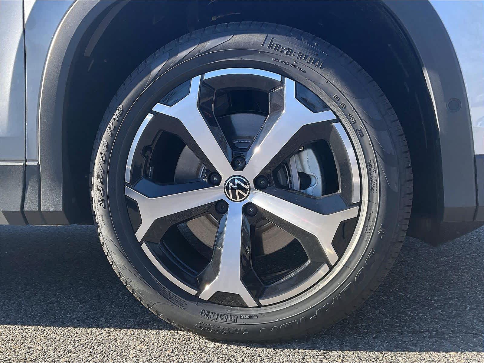 2026 Volkswagen Tiguan SE - Photo 8