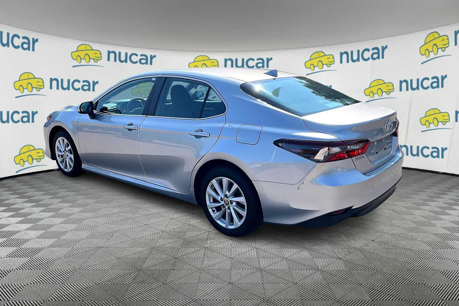 2022 Toyota Camry LE - Photo 3