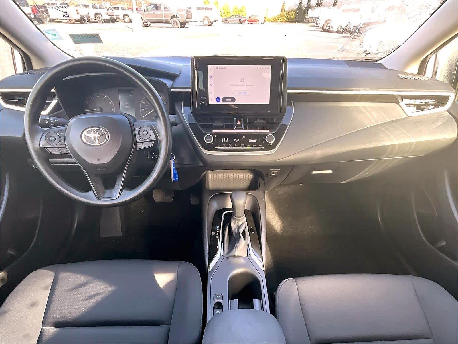 2025 Toyota Corolla LE - Photo 21