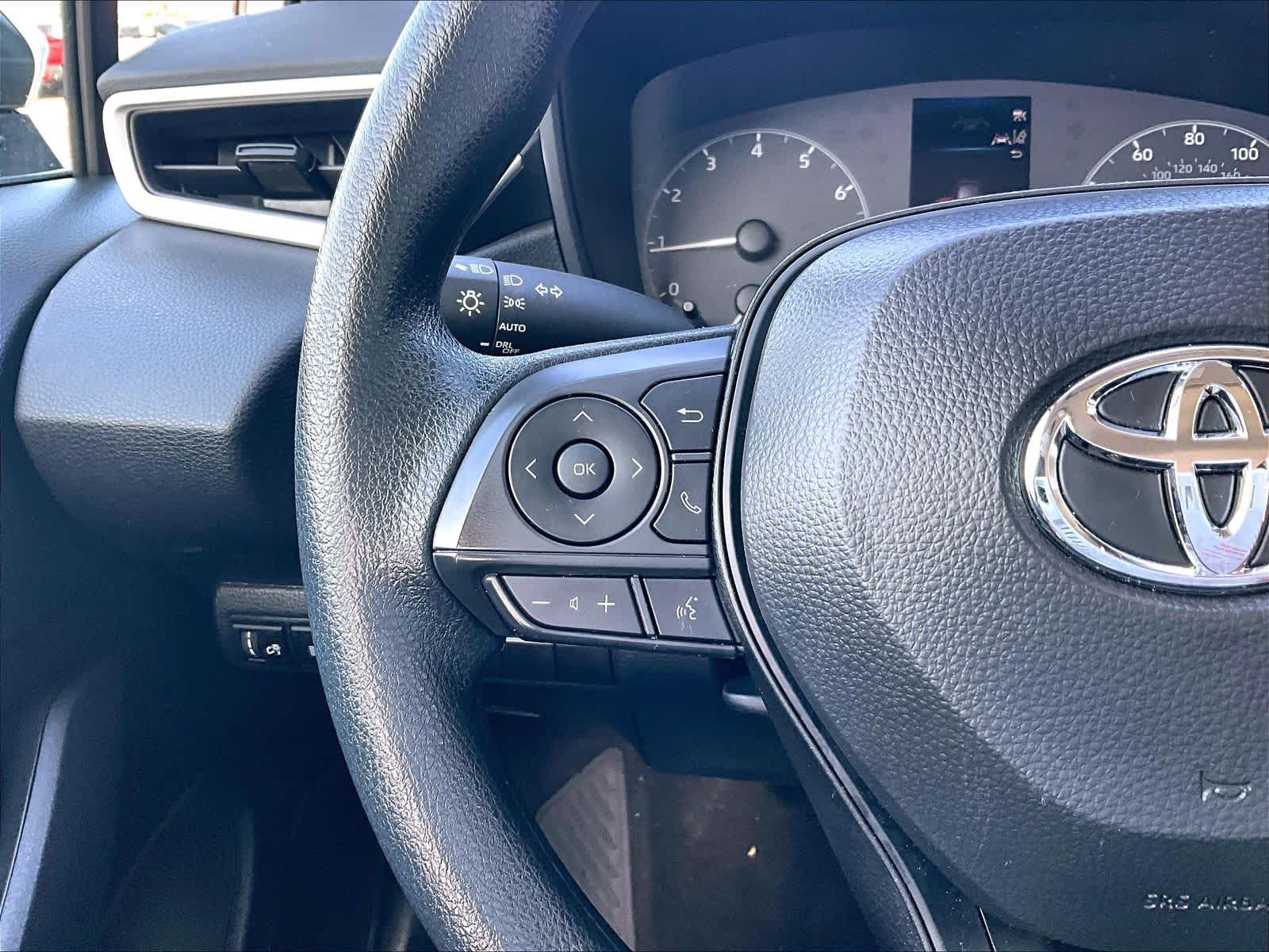 2025 Toyota Corolla LE - Photo 22