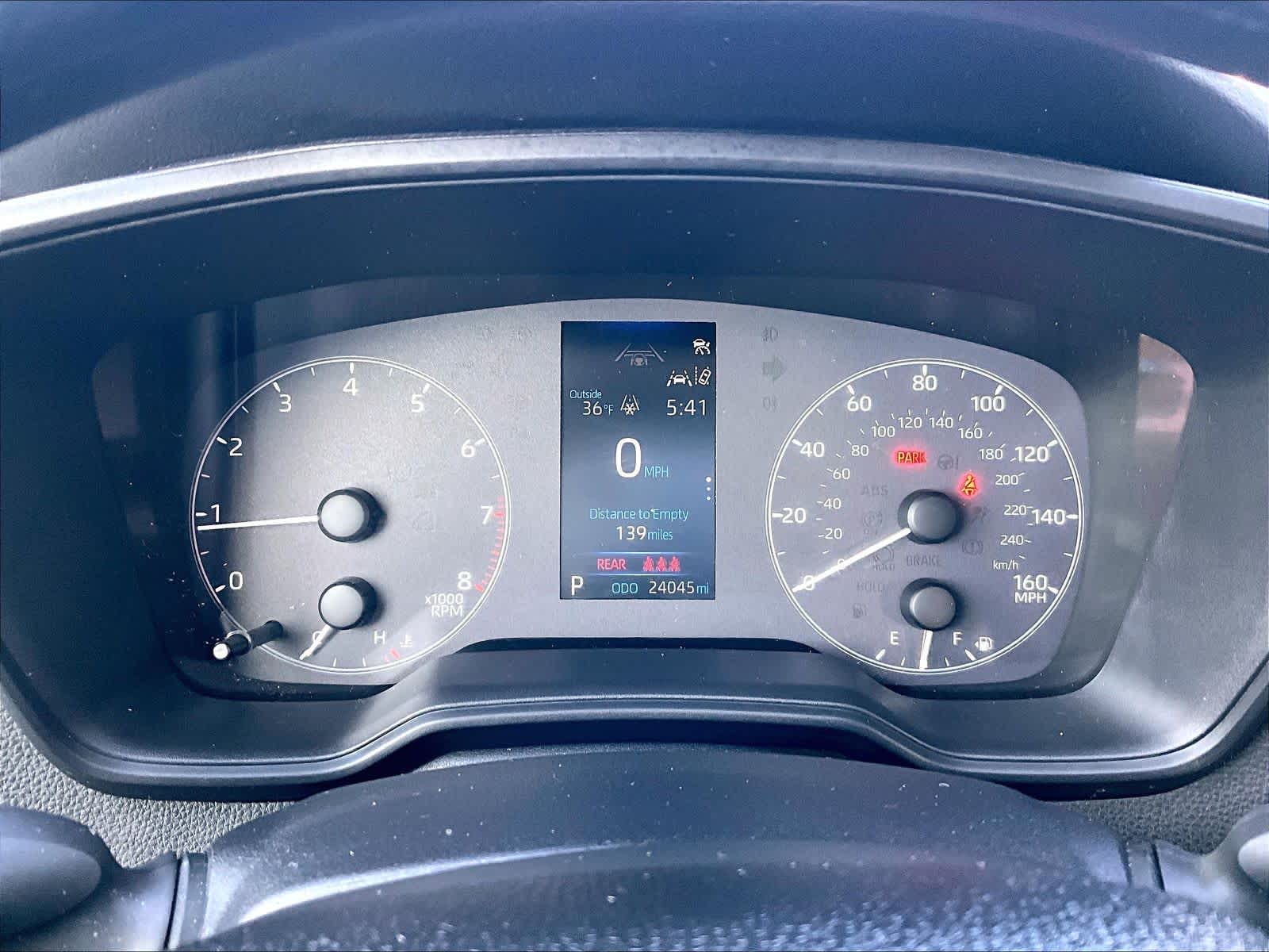 2025 Toyota Corolla LE - Photo 24