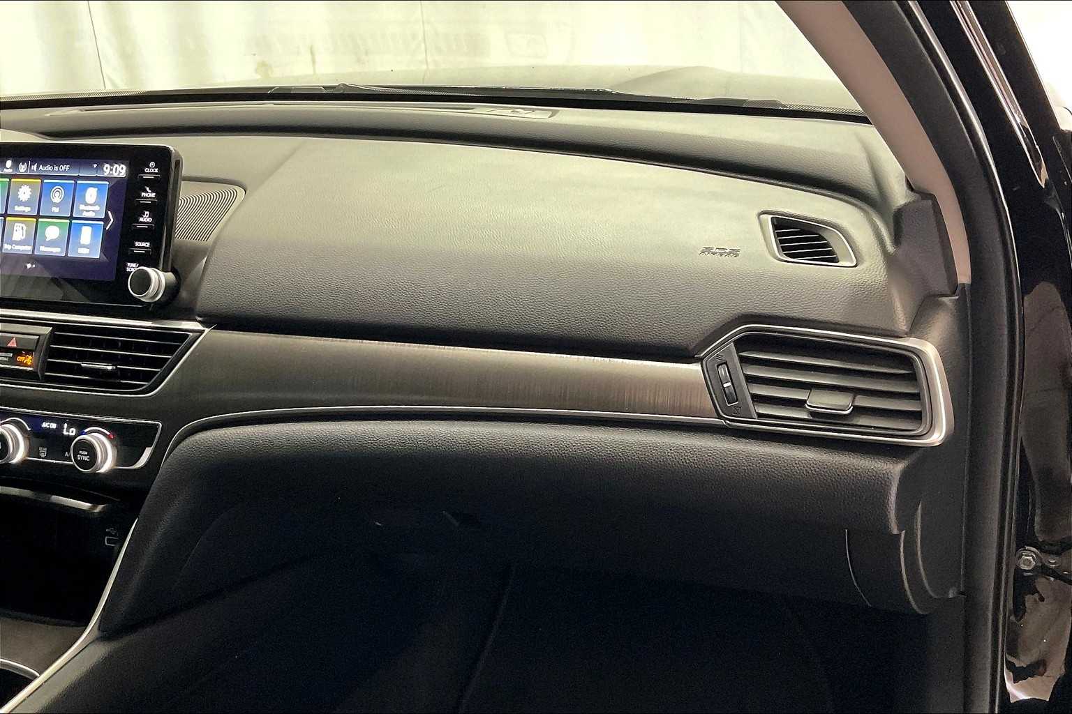 2022 Honda Accord LX - Photo 13