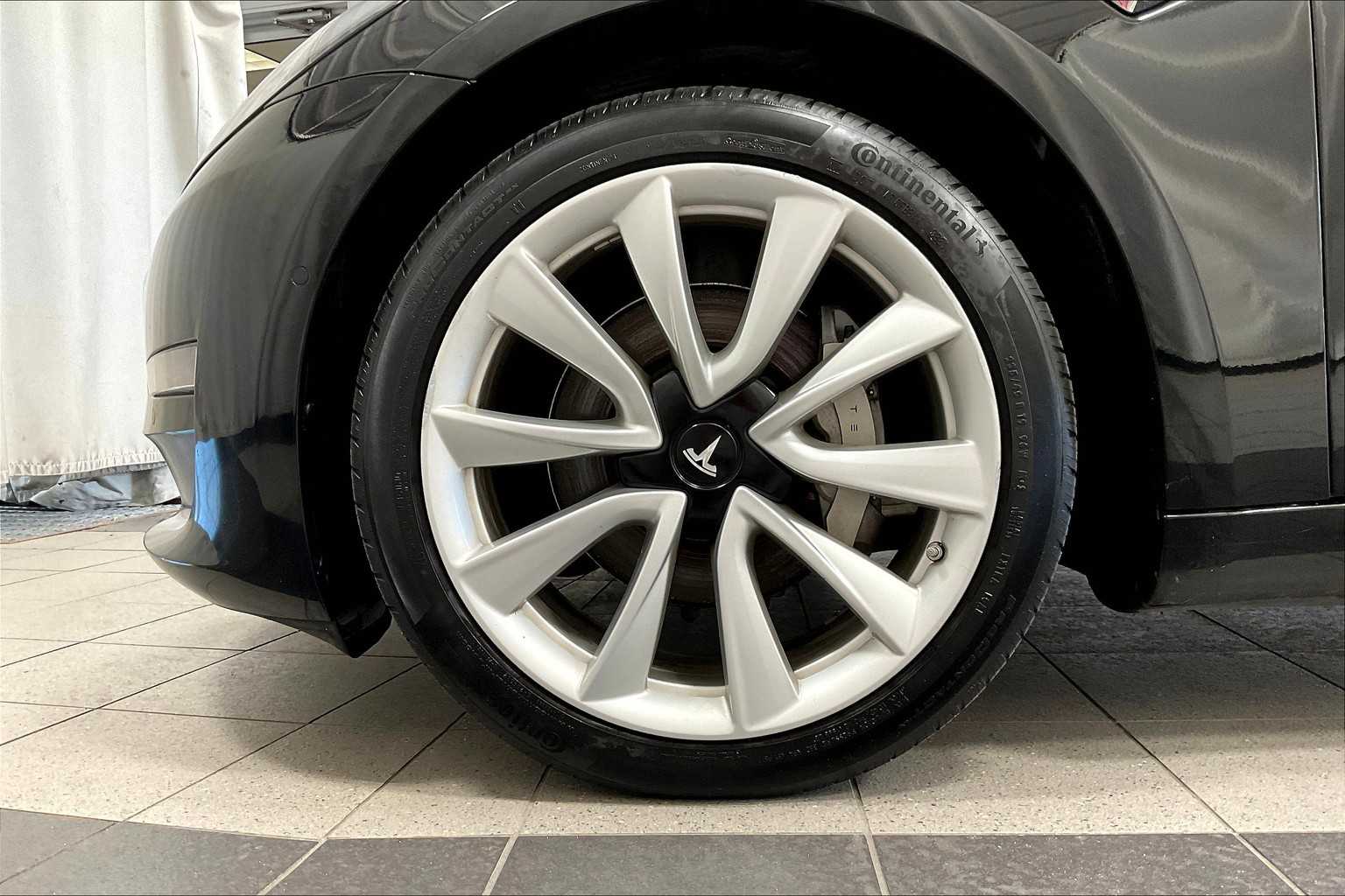2019 Tesla Model 3 Long Range - Photo 7
