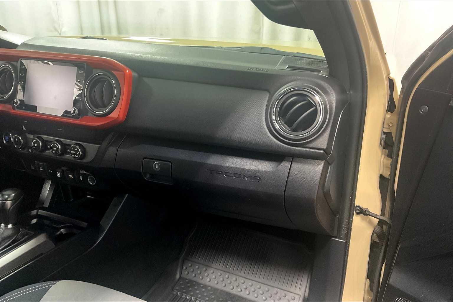 2020 Toyota Tacoma TRD Off Road - Photo 13