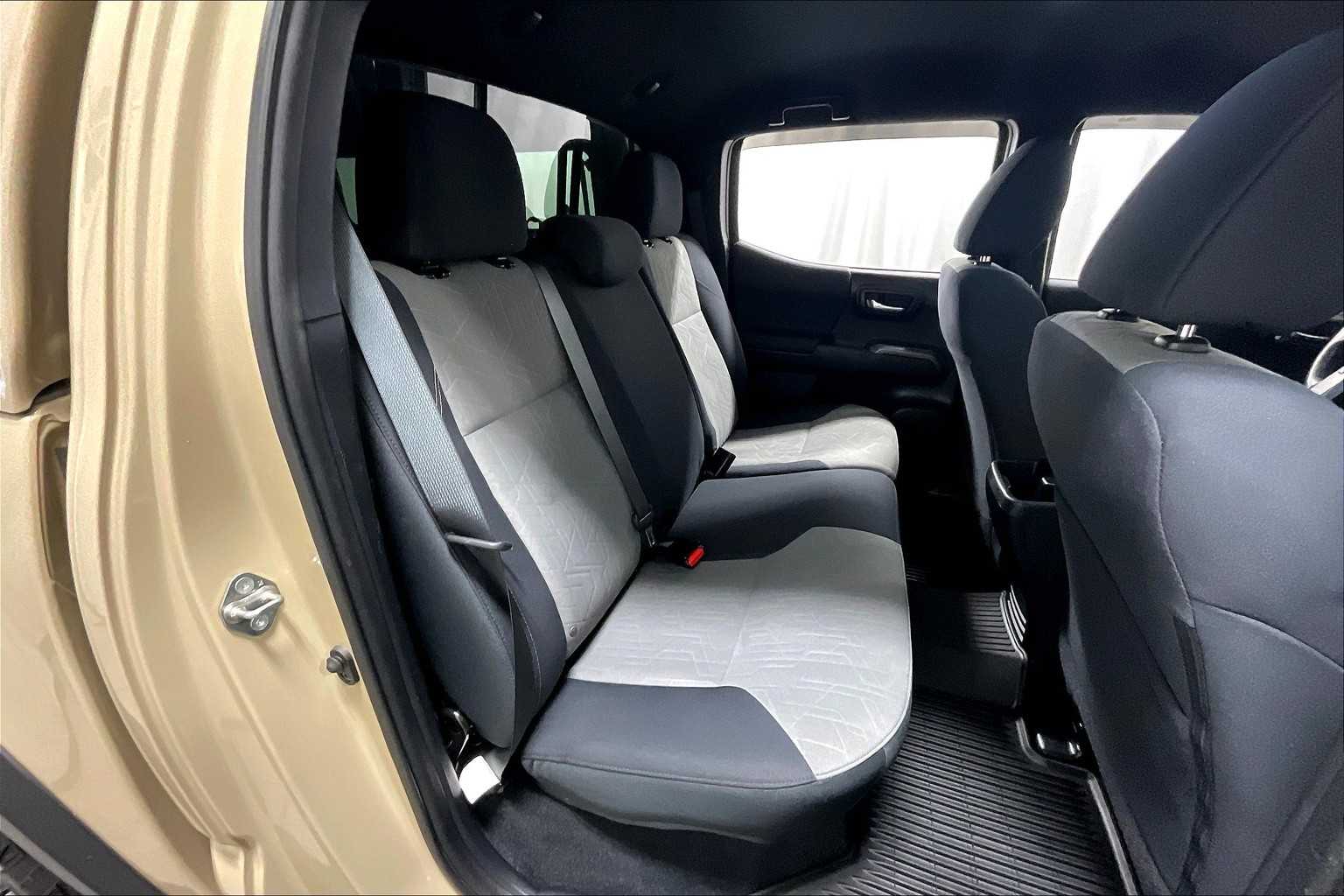 2020 Toyota Tacoma TRD Off Road - Photo 16