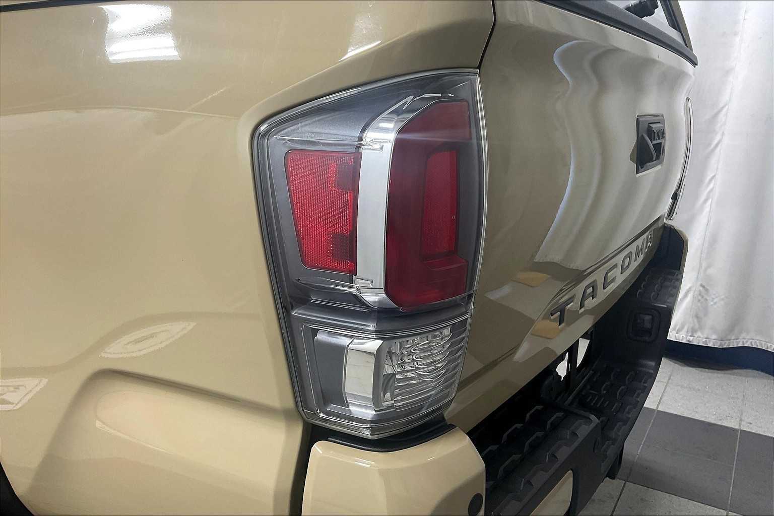 2020 Toyota Tacoma TRD Off Road - Photo 34