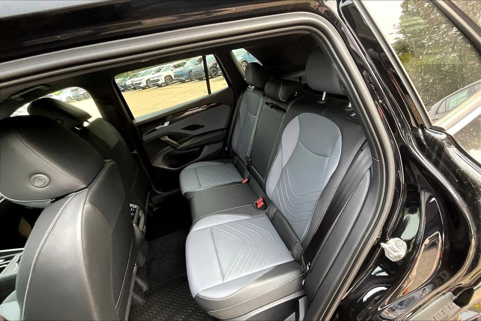 2025 Volkswagen Tiguan SE R-Line Black - Photo 15