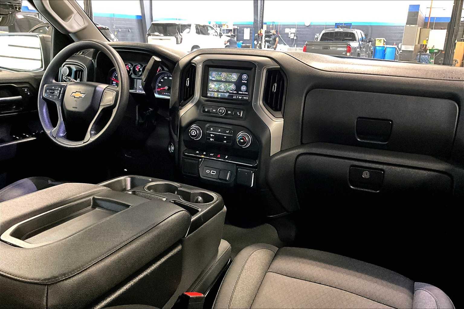 2024 Chevrolet Silverado 1500 Custom - Photo 14
